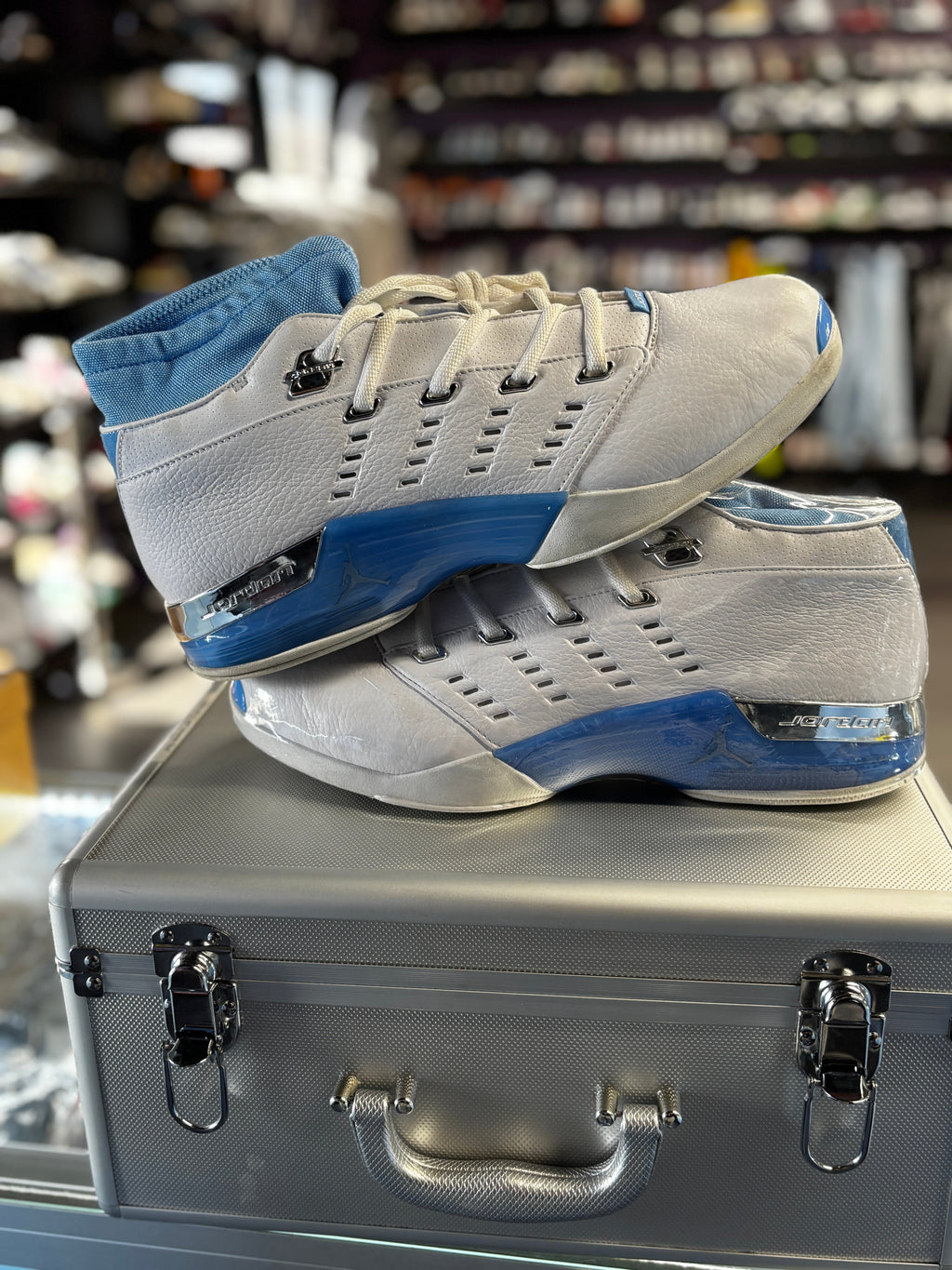 2024 Air Jordan Retro 17 Low "University Blue"