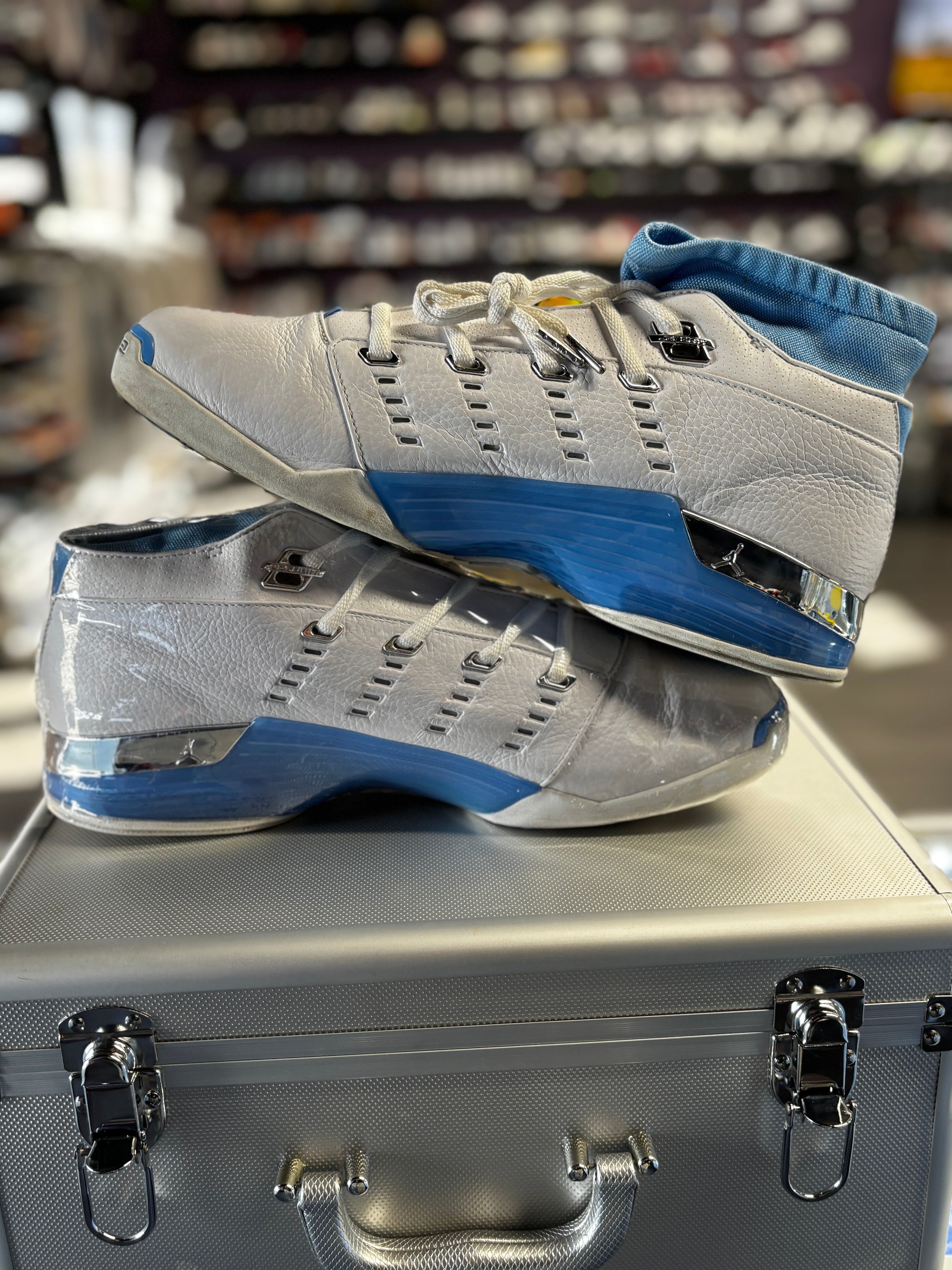 2024 Air Jordan Retro 17 Low "University Blue"