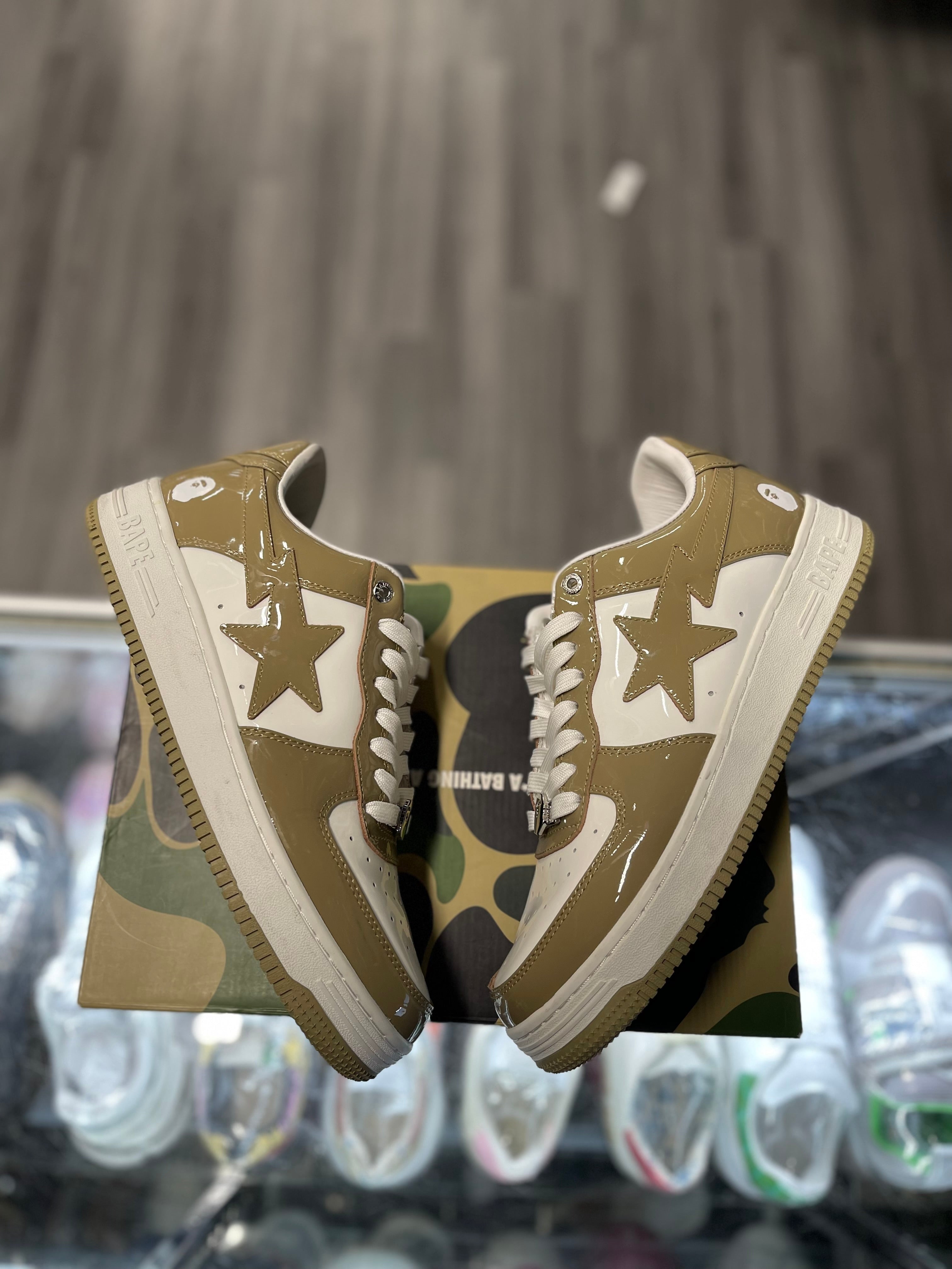 Bapesta Patent Leather "Beige/White"