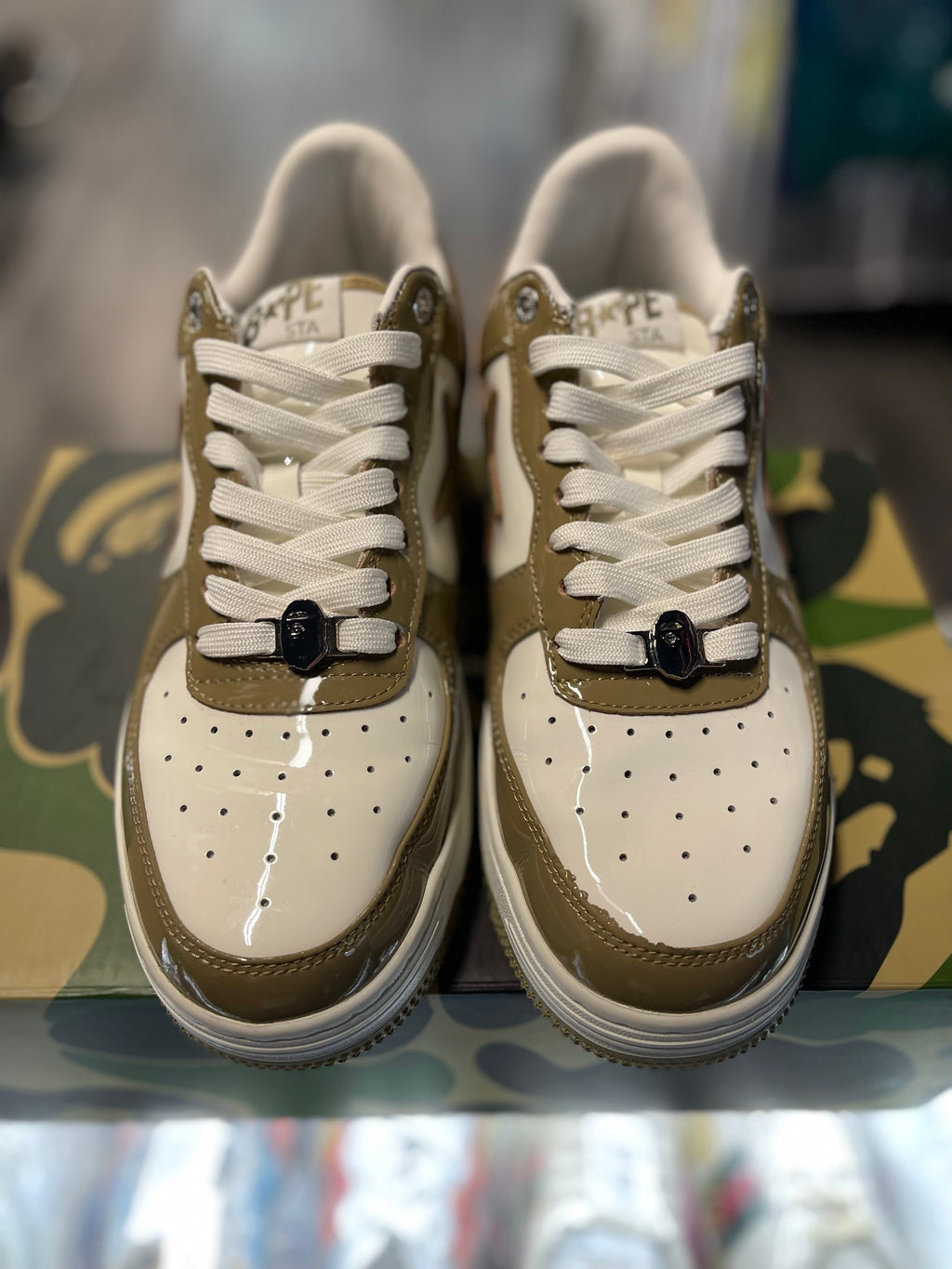 Bapesta Patent Leather "Beige/White"