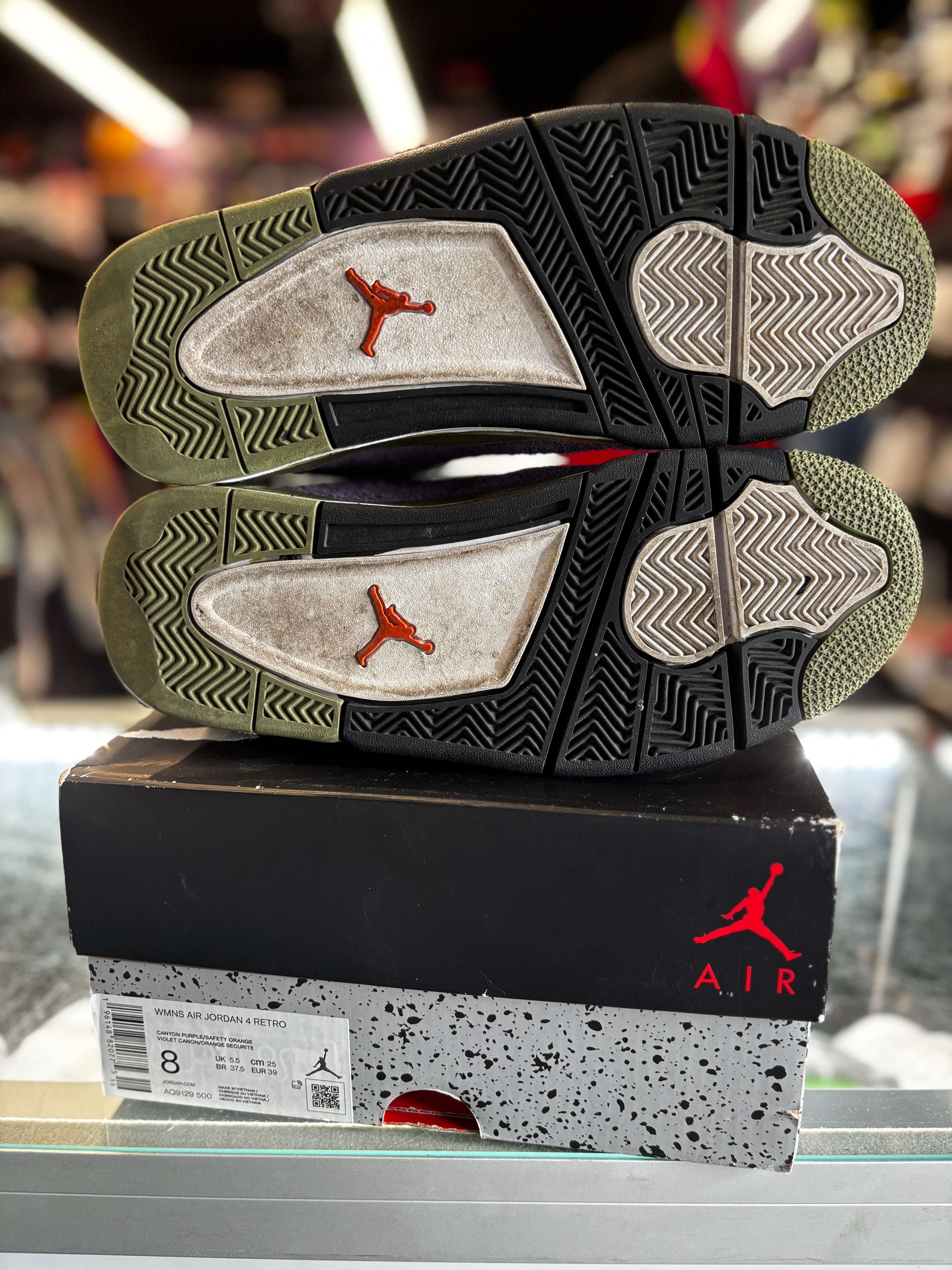 2022 Air Jordan Retro 4 "Canyon Purple" (W)