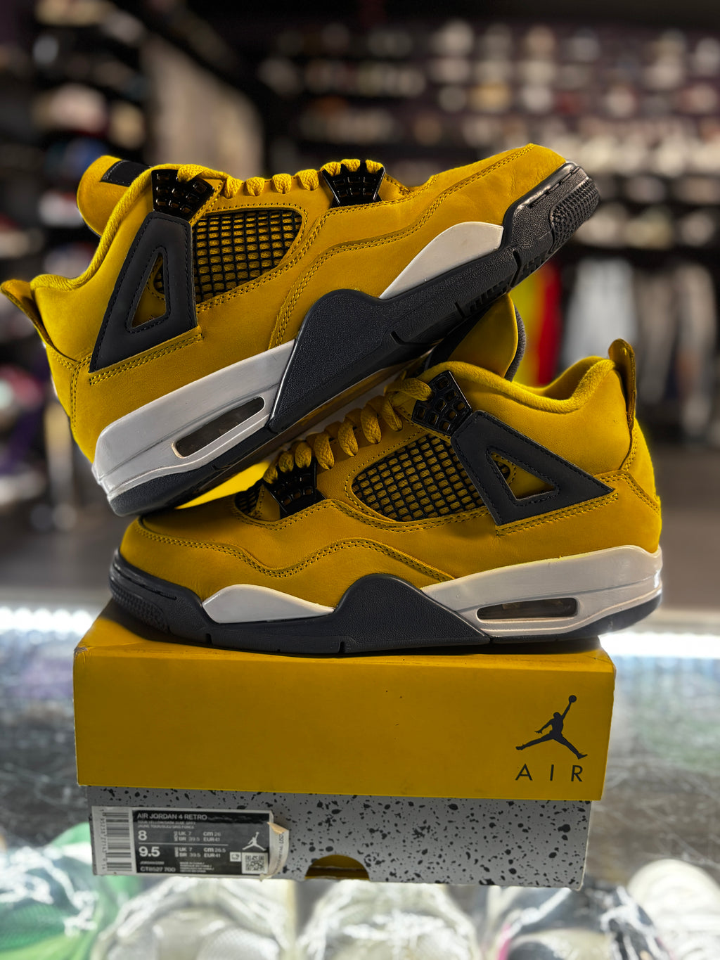 2021 Air Jordan Retro 4 "Lightning"