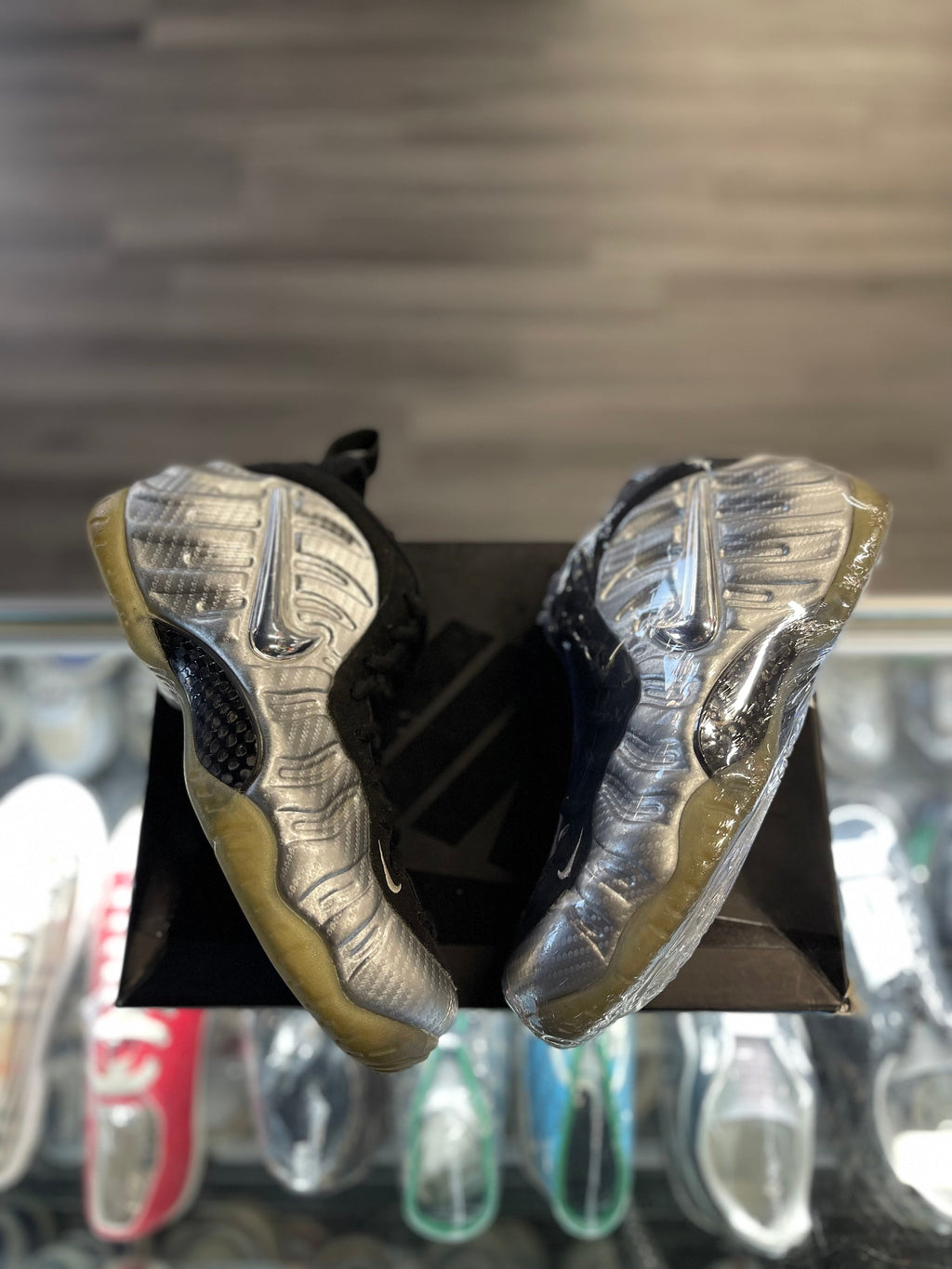 2017 Nike Air Foamposite Pro "Silver Surfer"