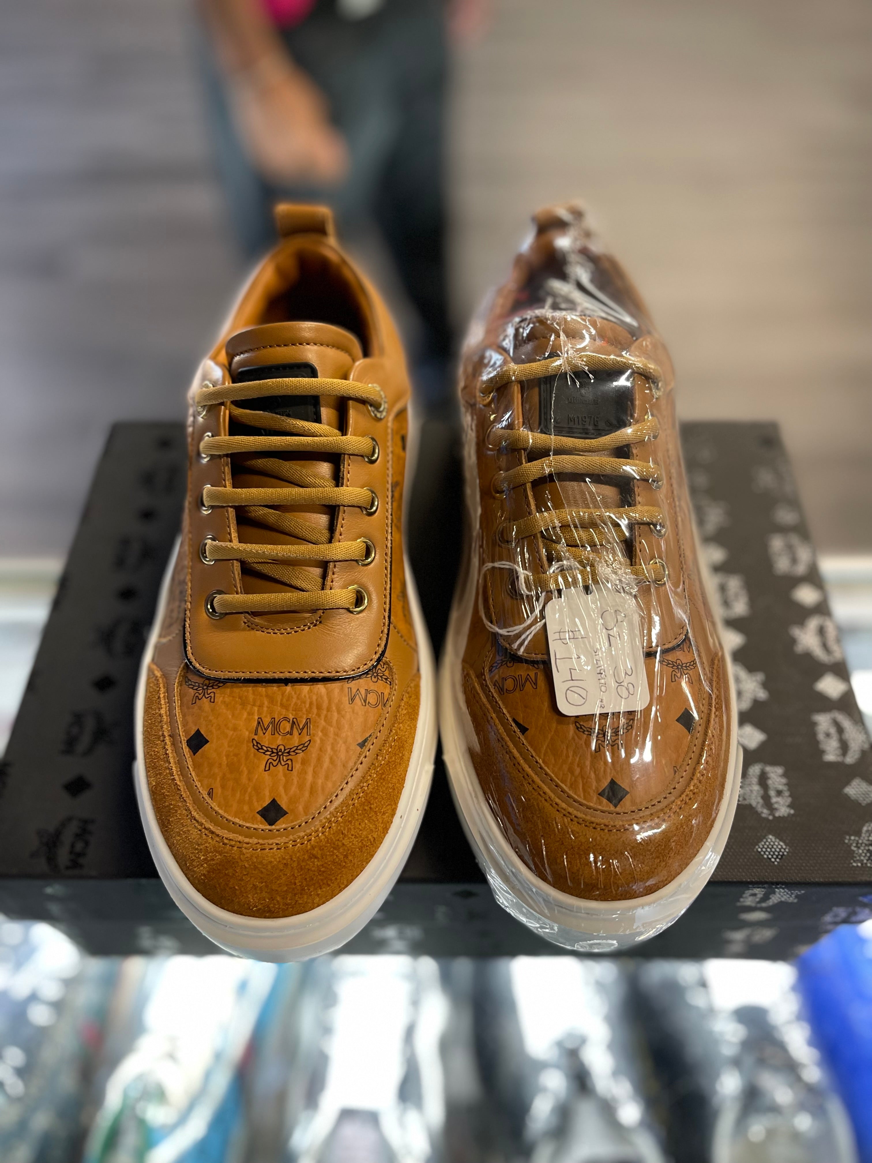 MCM Visetos Skyward Platform "Cognac"