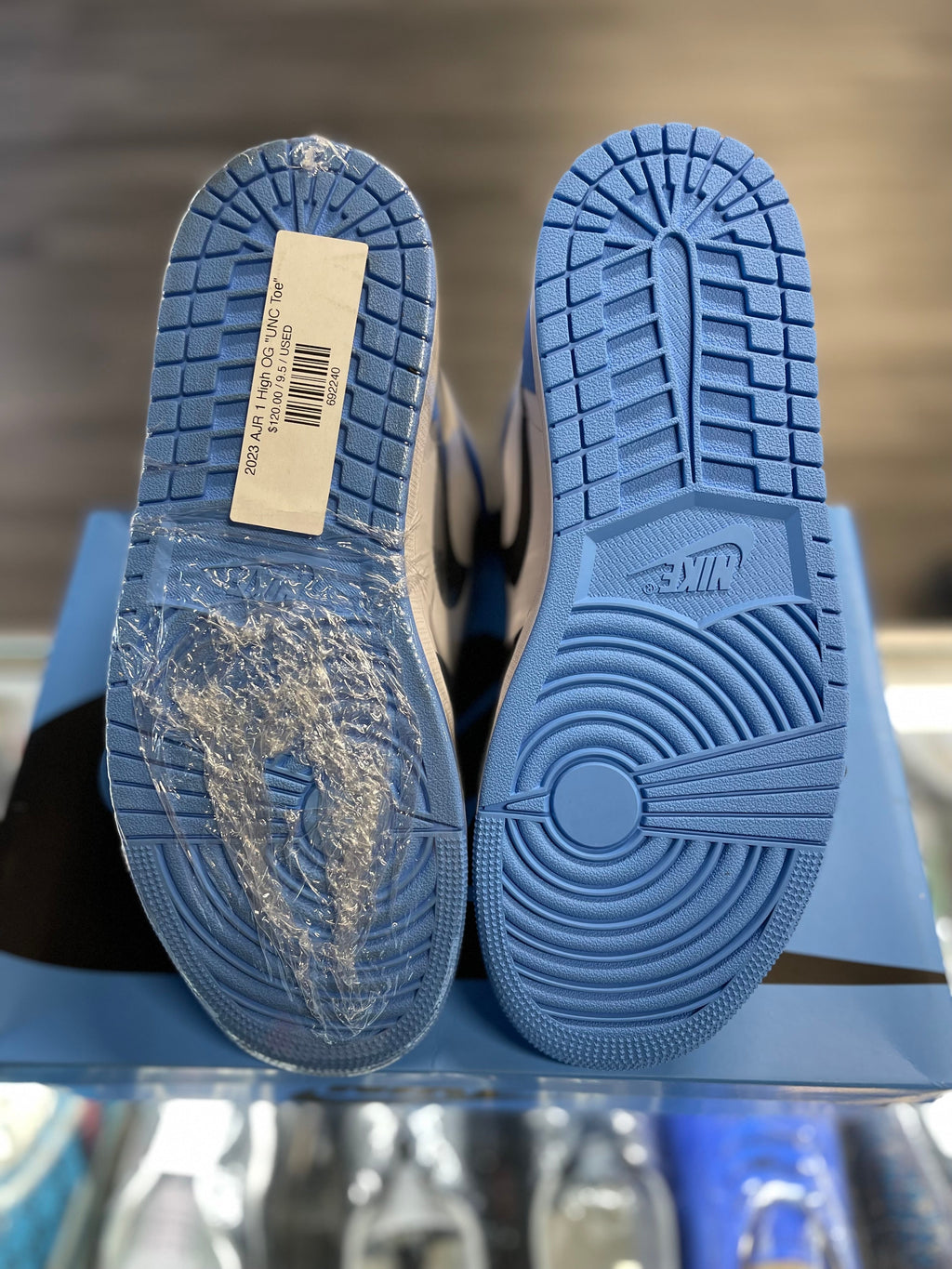2023 Air Jordan Retro 1 High OG "UNC Toe"