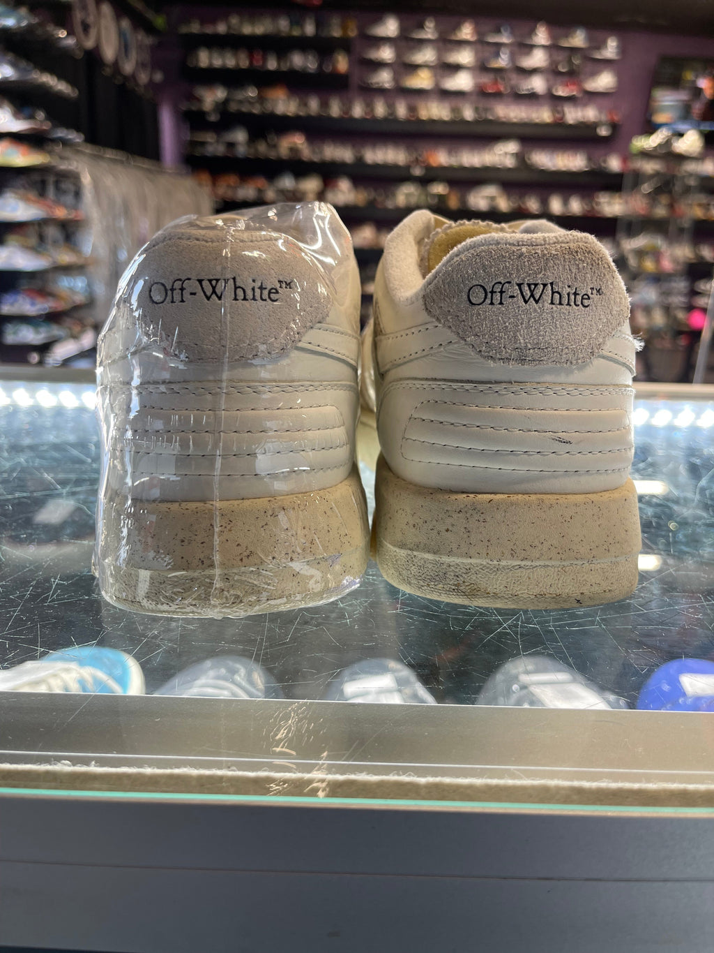 OFF-WHITE Out Of Office "Cream" (W)