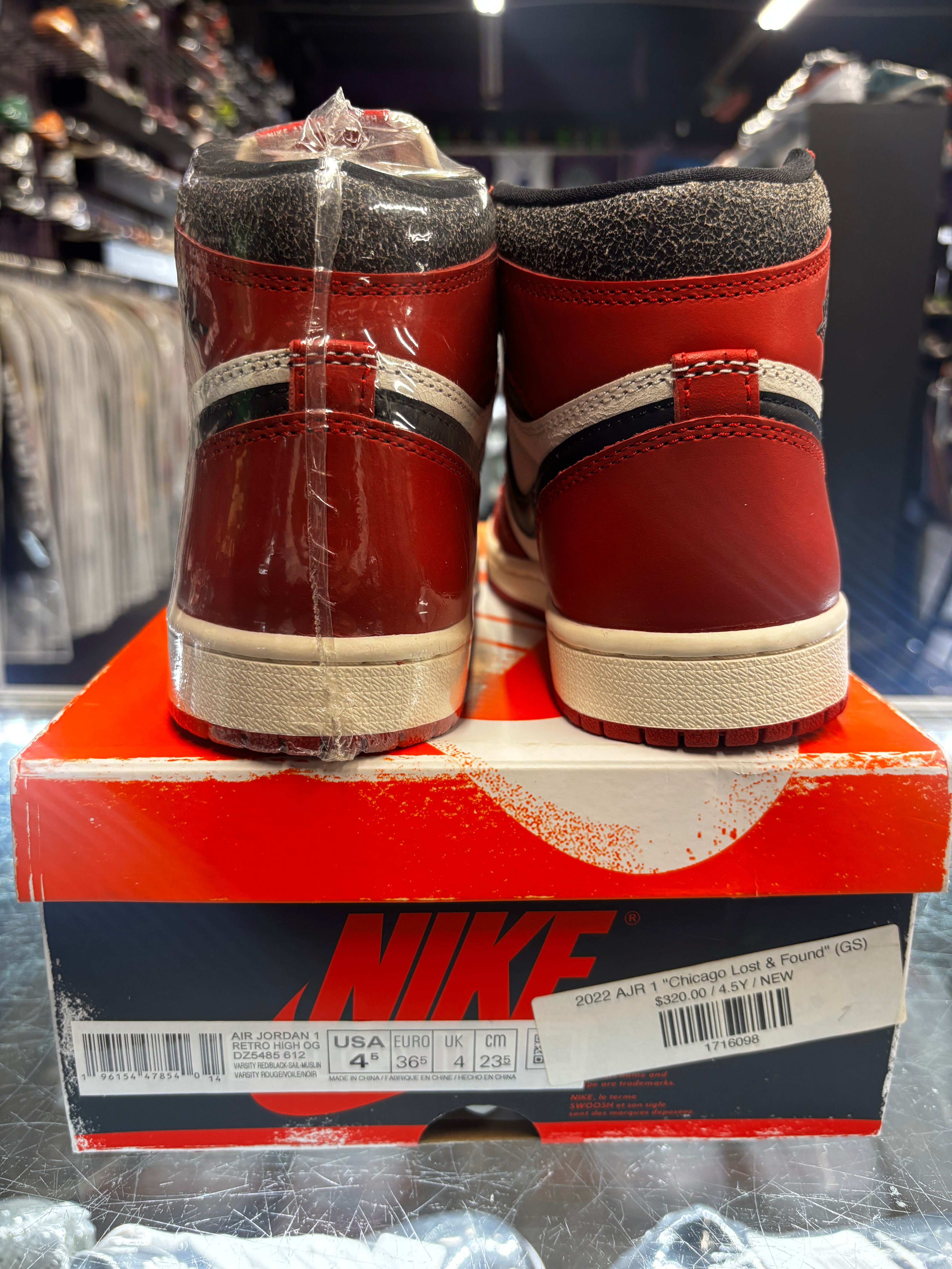 2022 Air Jordan Retro 1 "Chicago Lost & Found" (GS)