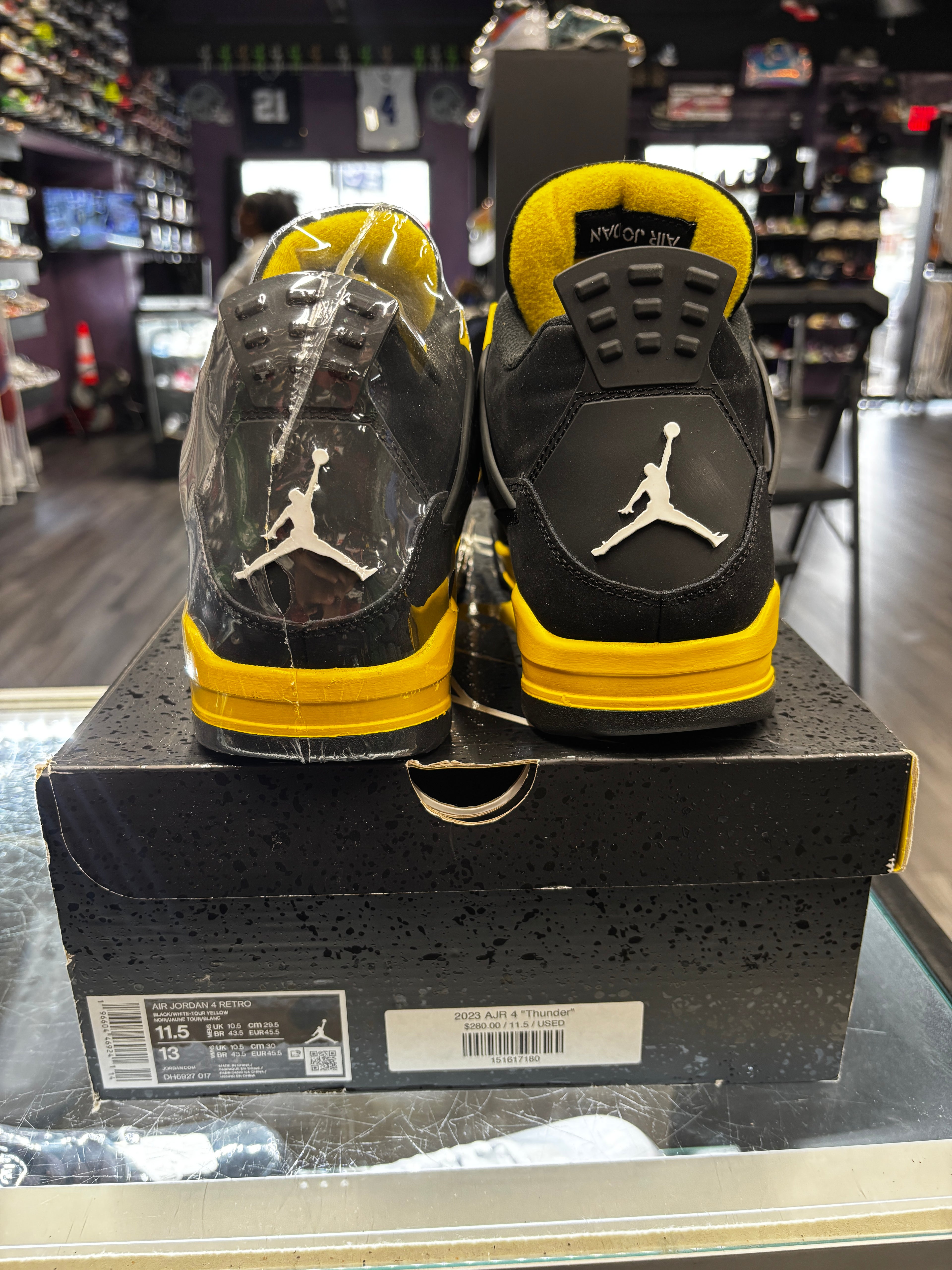 2023 Air Jordan Retro 4 "Thunder"