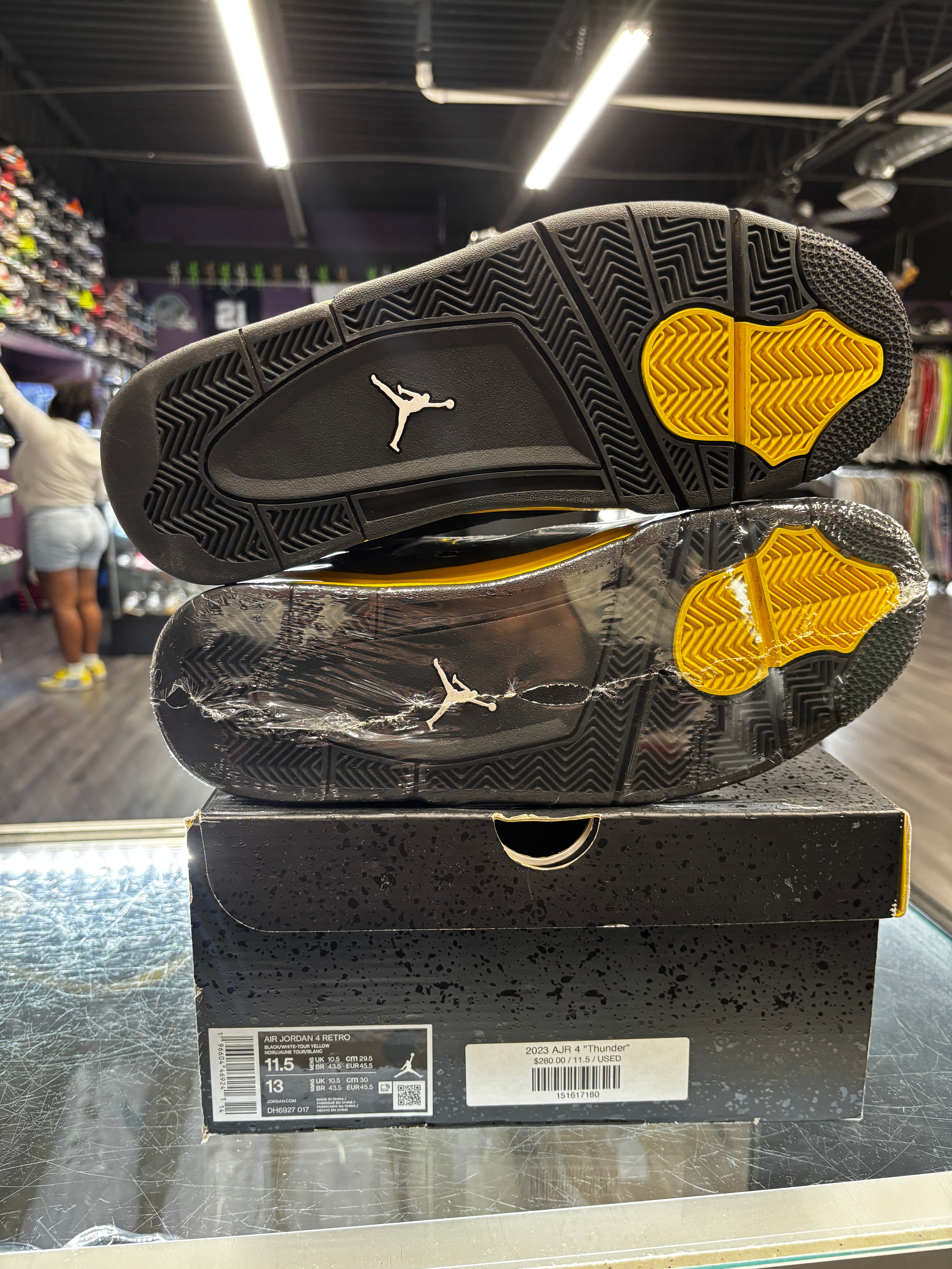 2023 Air Jordan Retro 4 "Thunder"
