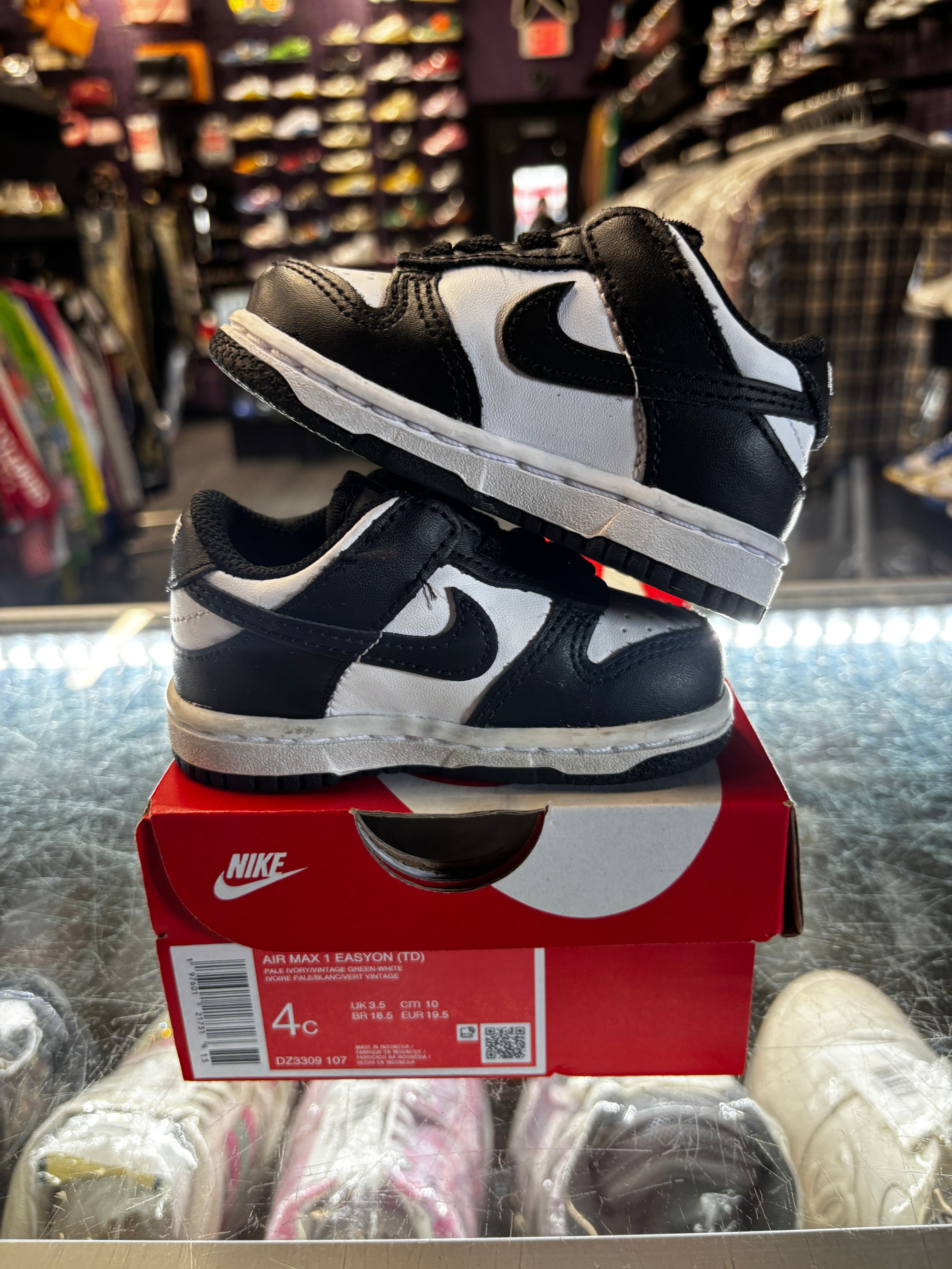 2021 Nike Dunk Low "Panda" (TD)