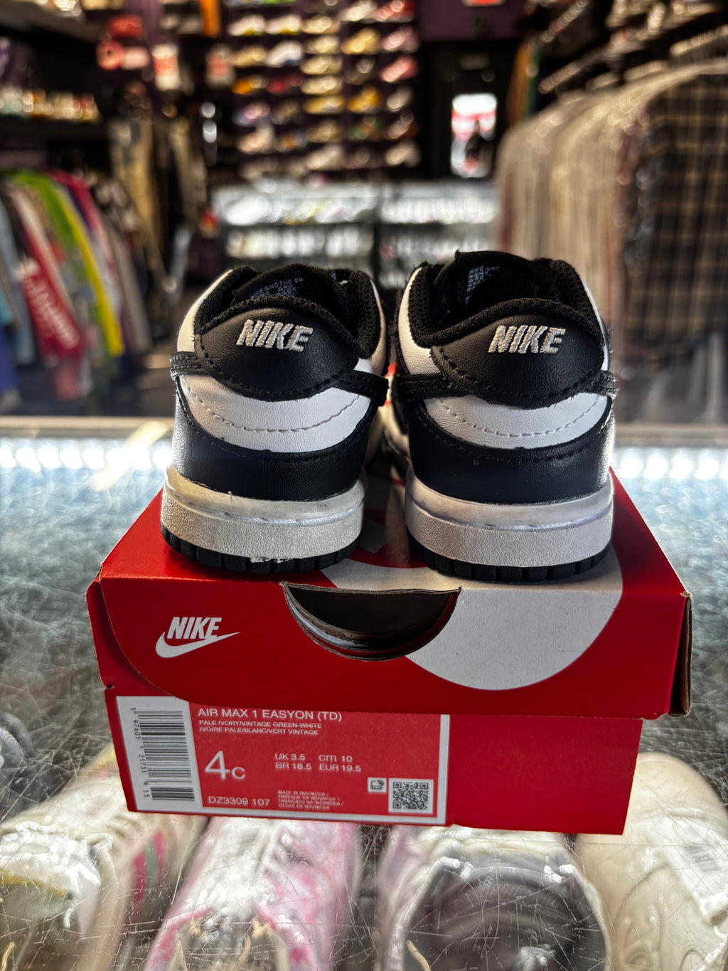 2021 Nike Dunk Low "Panda" (TD)