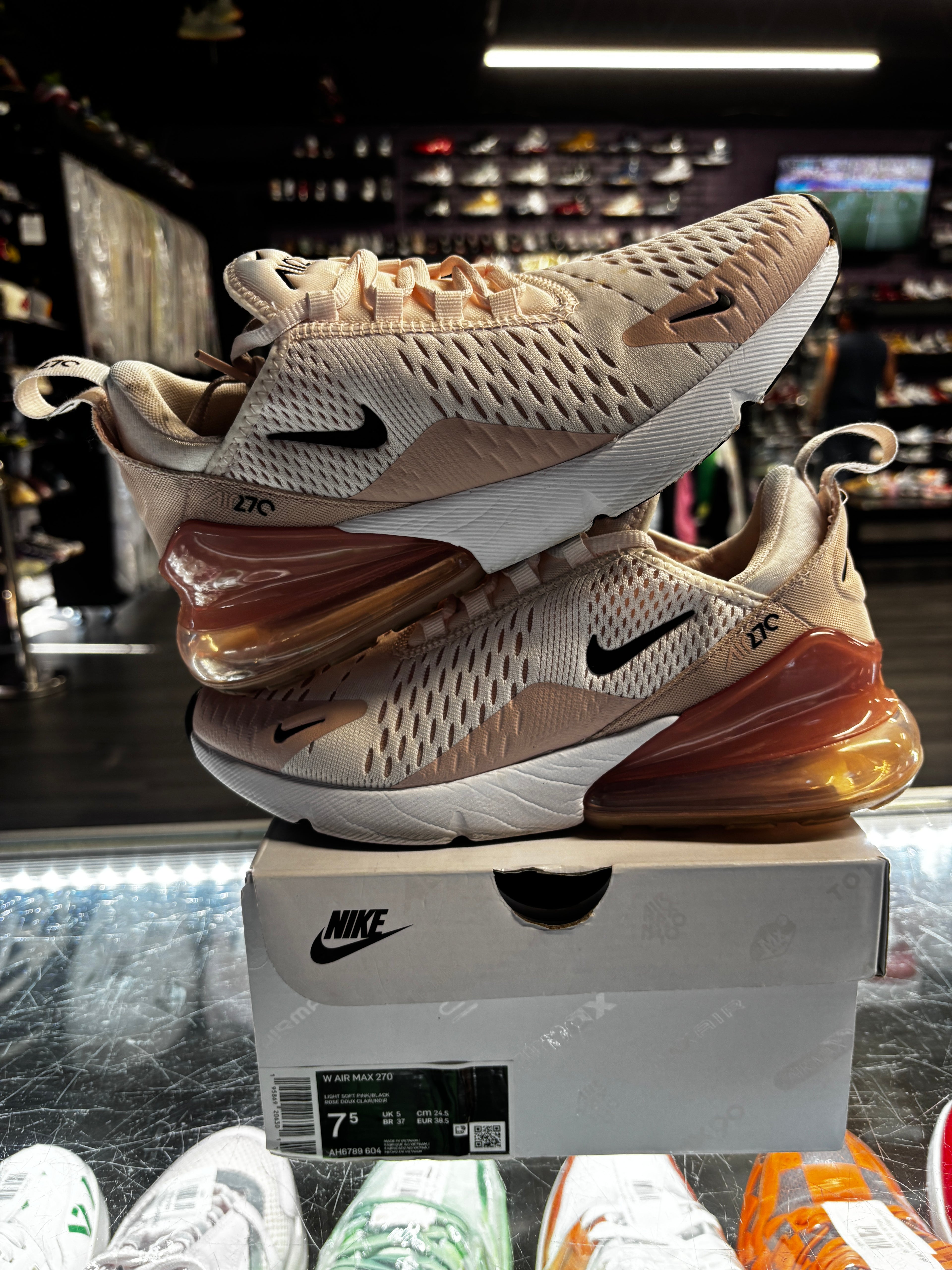2022 Nike Air Max 270 "Light Soft Pink"