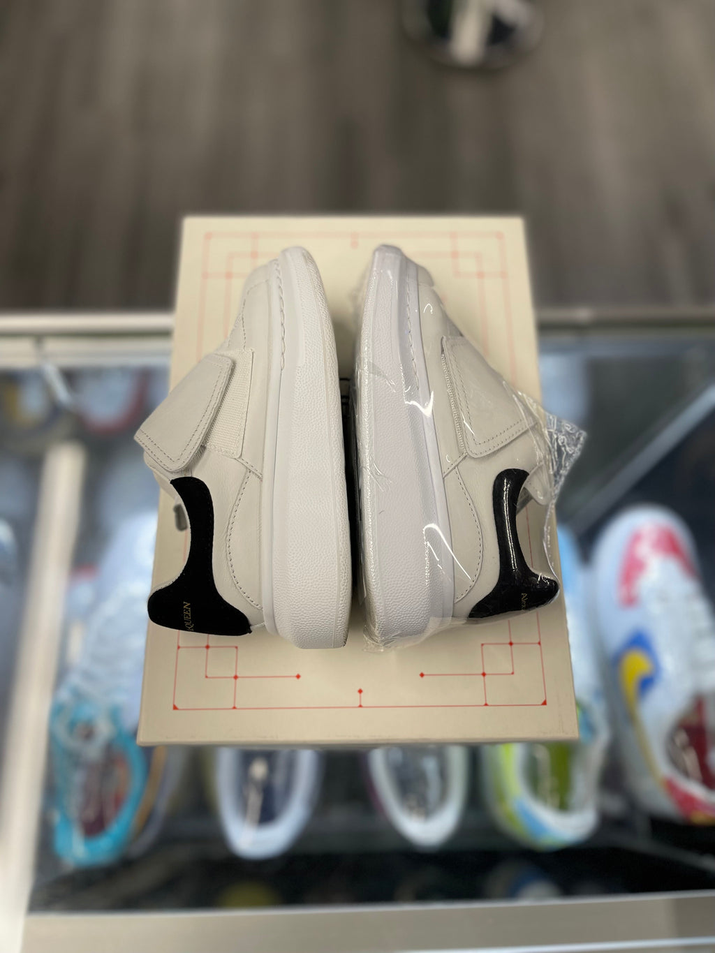 Alexander McQueen Oversized Velcro"White/Black"