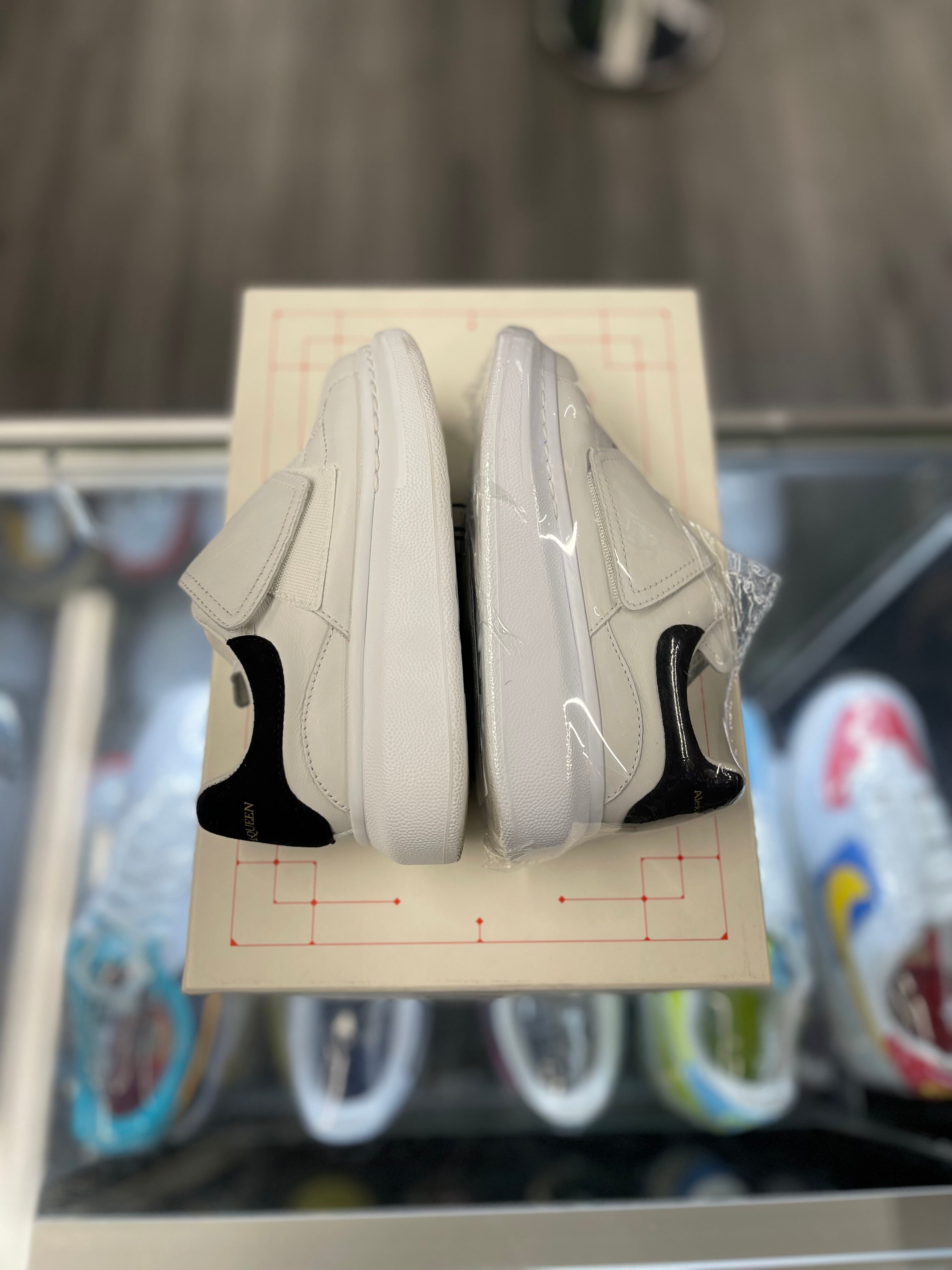 Alexander McQueen Oversized Velcro"White/Black"