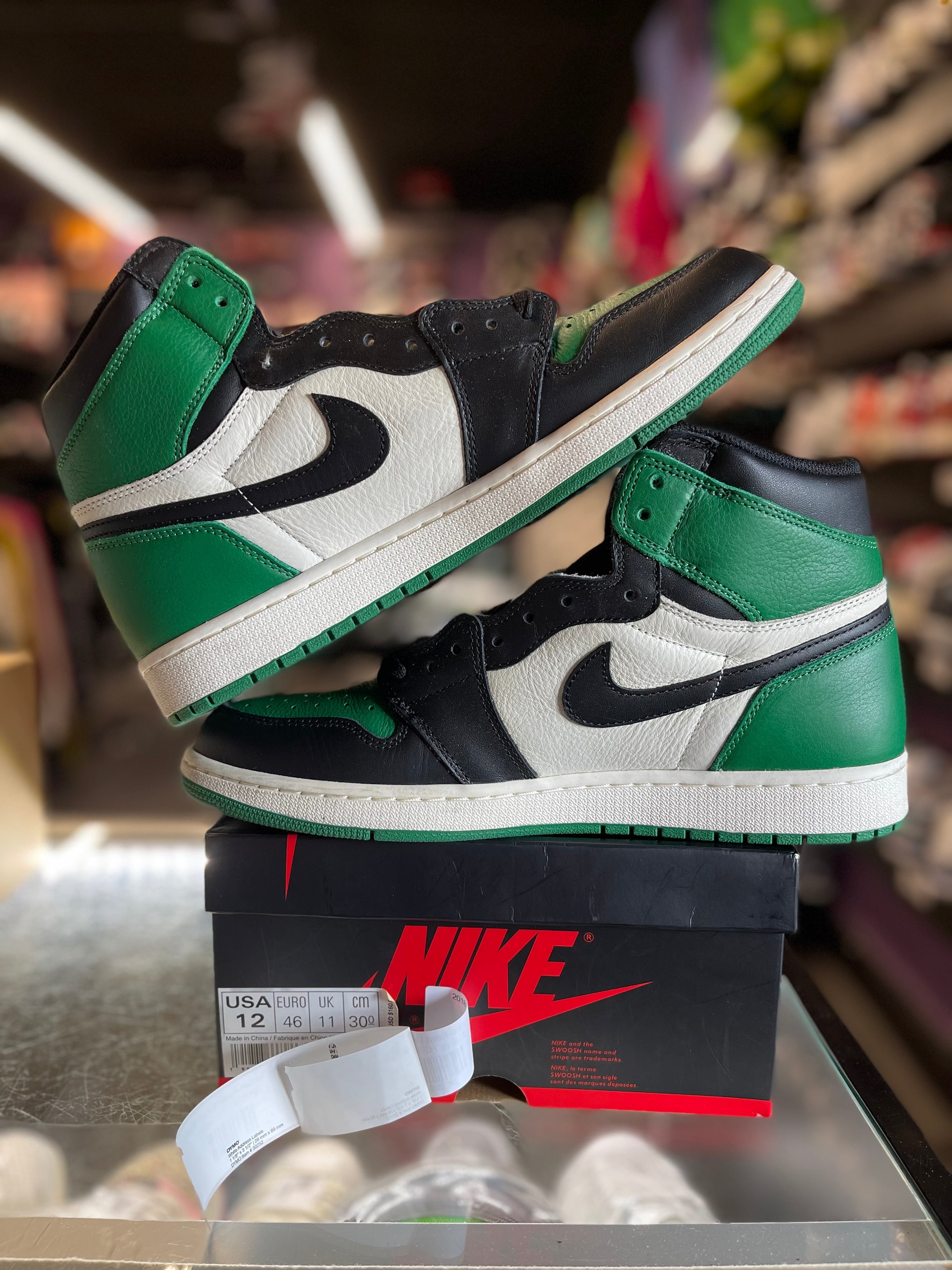 2018 Air Jordan Retro 1 High "Pine Green"