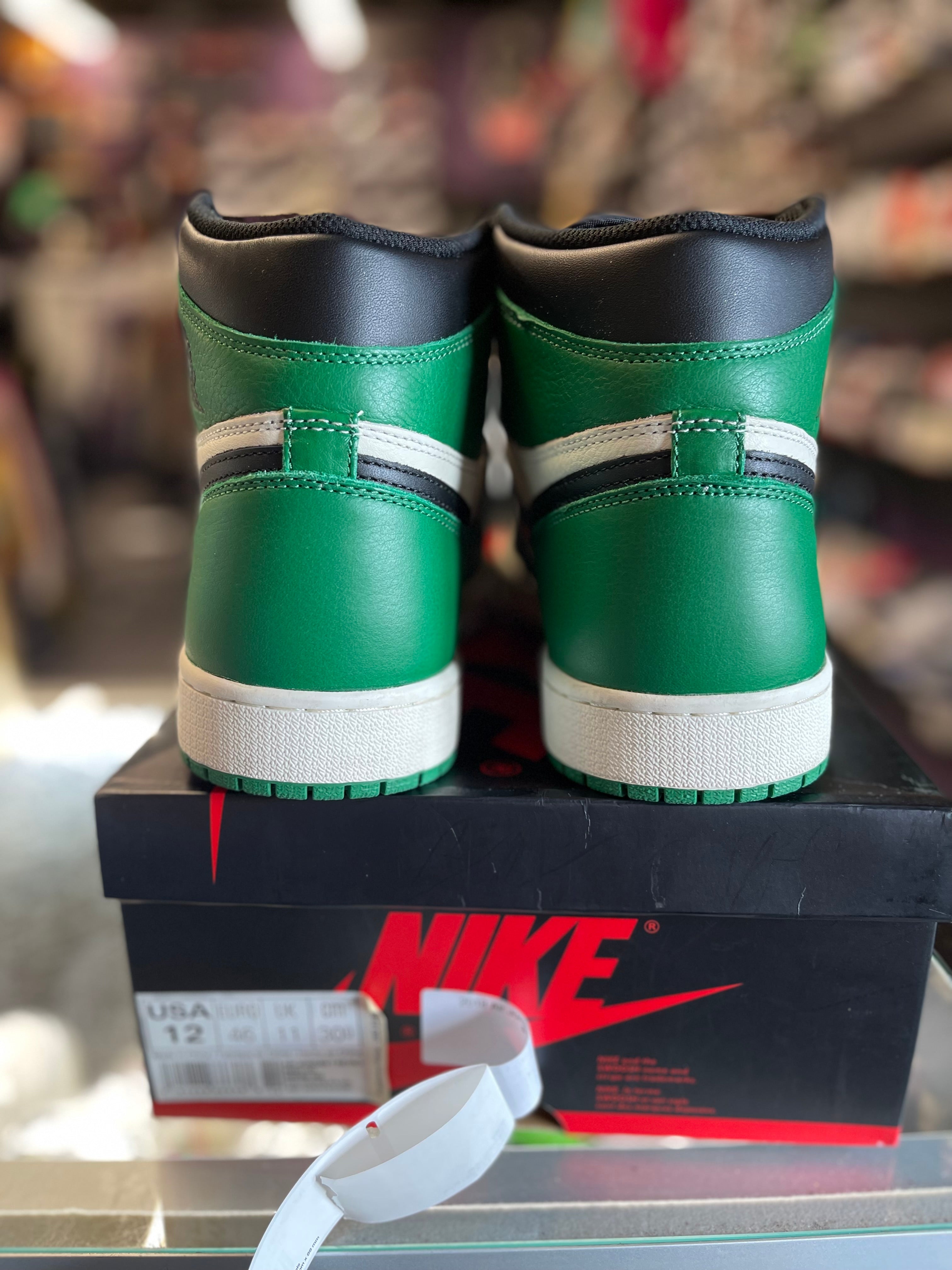 2018 Air Jordan Retro 1 High "Pine Green"